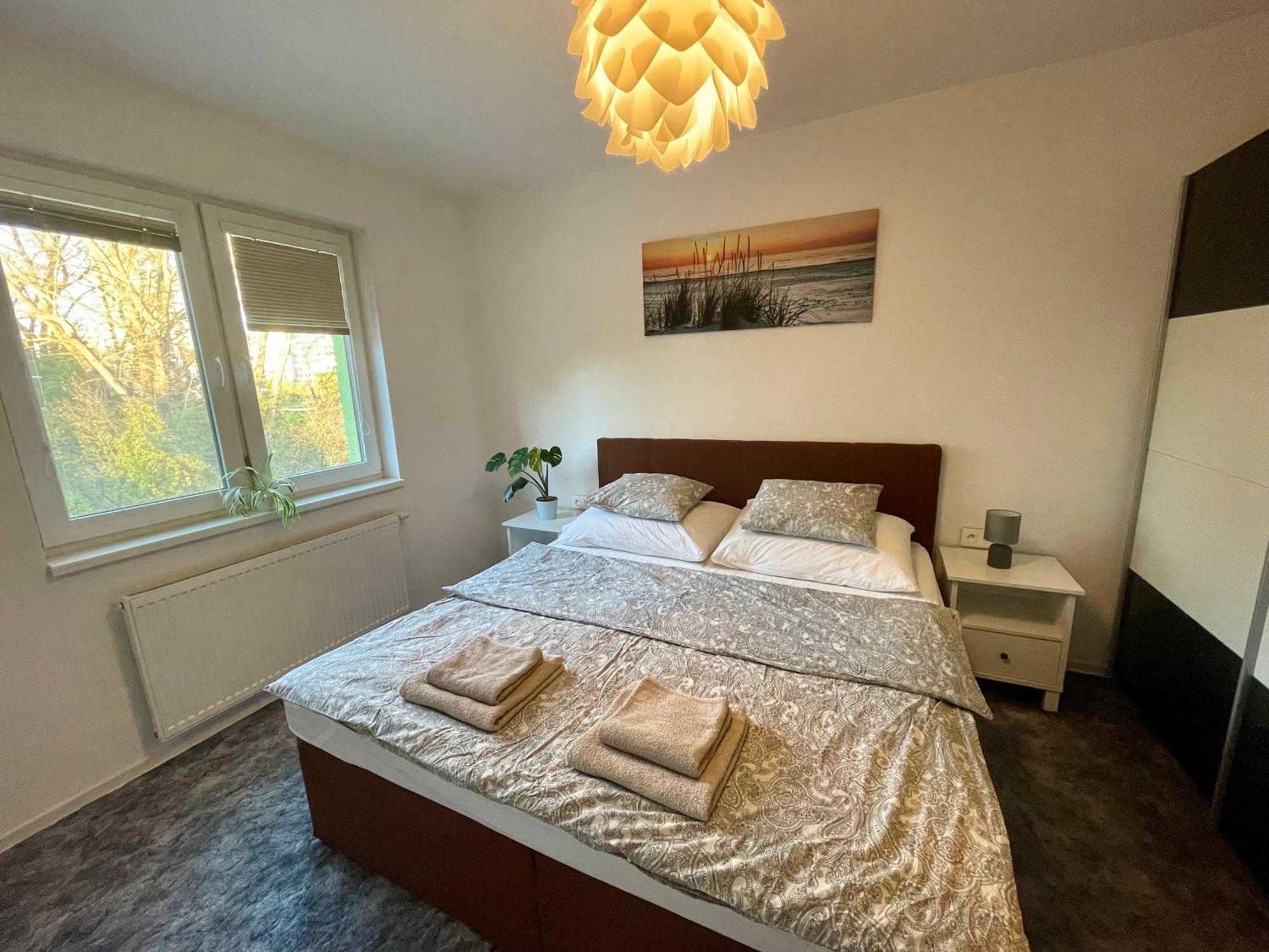 Rosnicka, Perfect Location With 24h Checkin, Balcony, Ac & Free Parking Appartamento